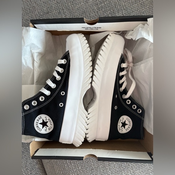 BNWT Converse Chuck Taylor All Star Lugged 2.0 – Unisex Size 8.5 Women / 6.5 Men - Picture 10 of 13
